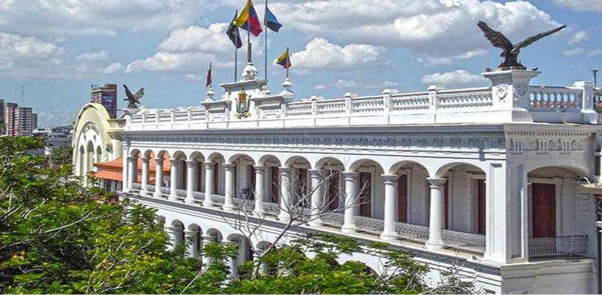 Palacio de los Cóndores o Palacio de Gobierno