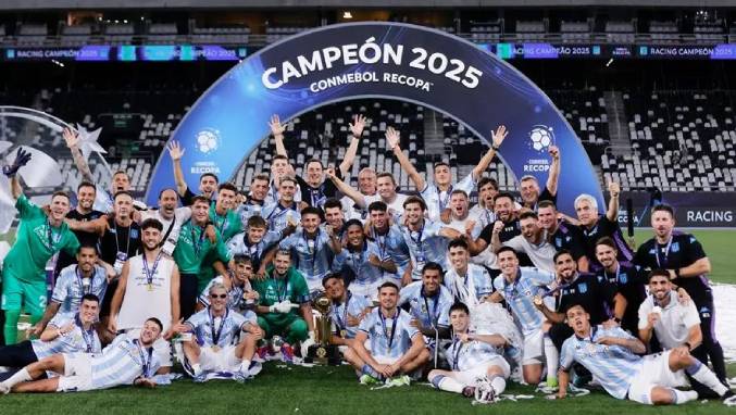 Racing se consagra campeón de la Recopa Sudamericana por primera vez
