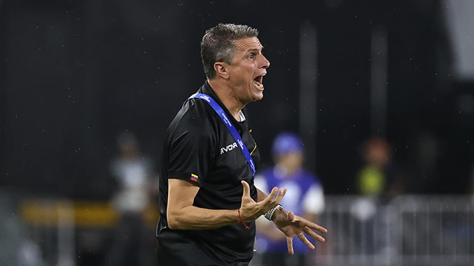 Ricardo Valiño no seguirá entrenando a las juveniles de la Vinotinto