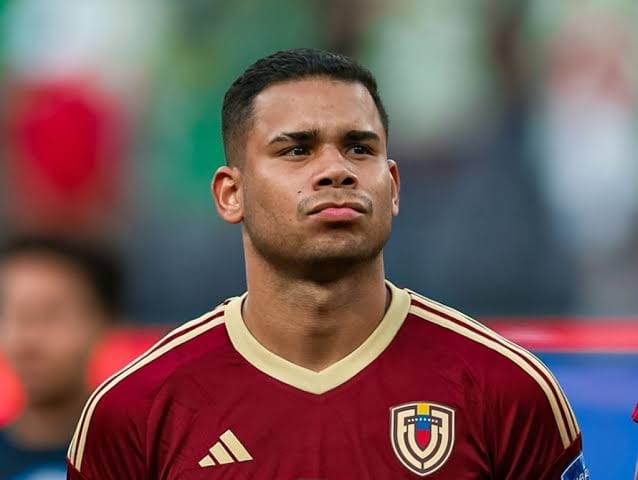 Baja Vinotinto: Miguel Navarro no jugará ante Ecuador y Perú por lesión