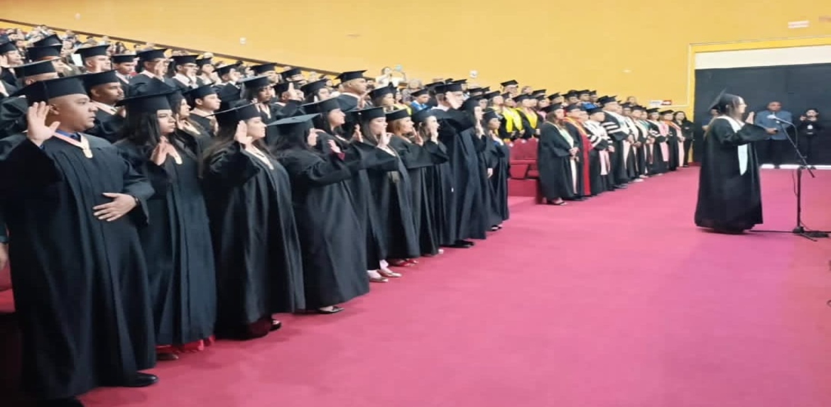 Universidad del Zulia gradúa a 543 nuevos profesionales