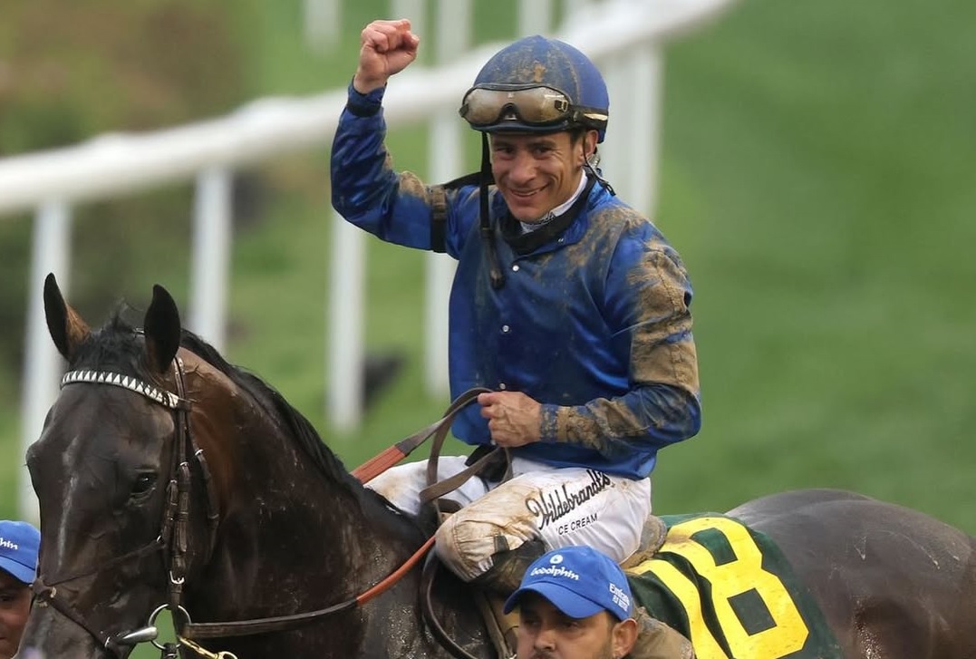 El venezolano Junior Alvarado gana el Kentucky Derby 2025