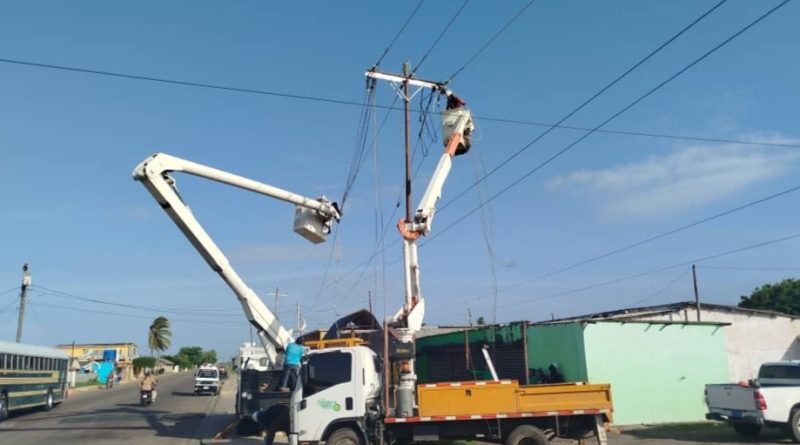 Atienden circuito eléctrico para favorecer a más de 2.600 zulianos
