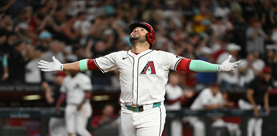 El venezolano Eugenio Suárez es cambiado a los Marineros de Seattle