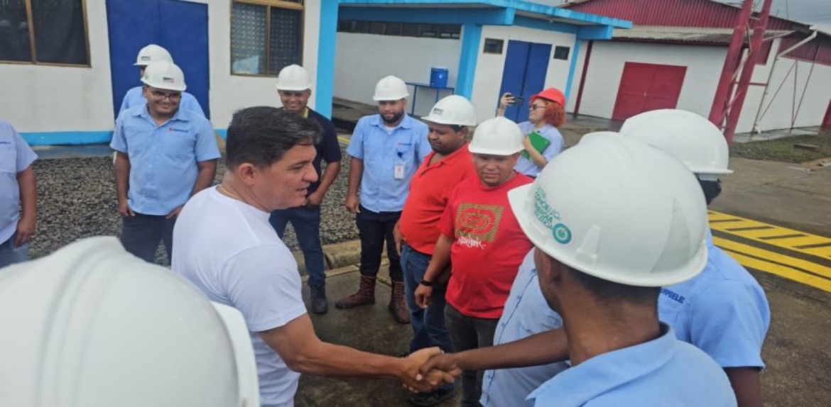 Ministro Márquez inspecciona instalaciones eléctricas en Tucupita