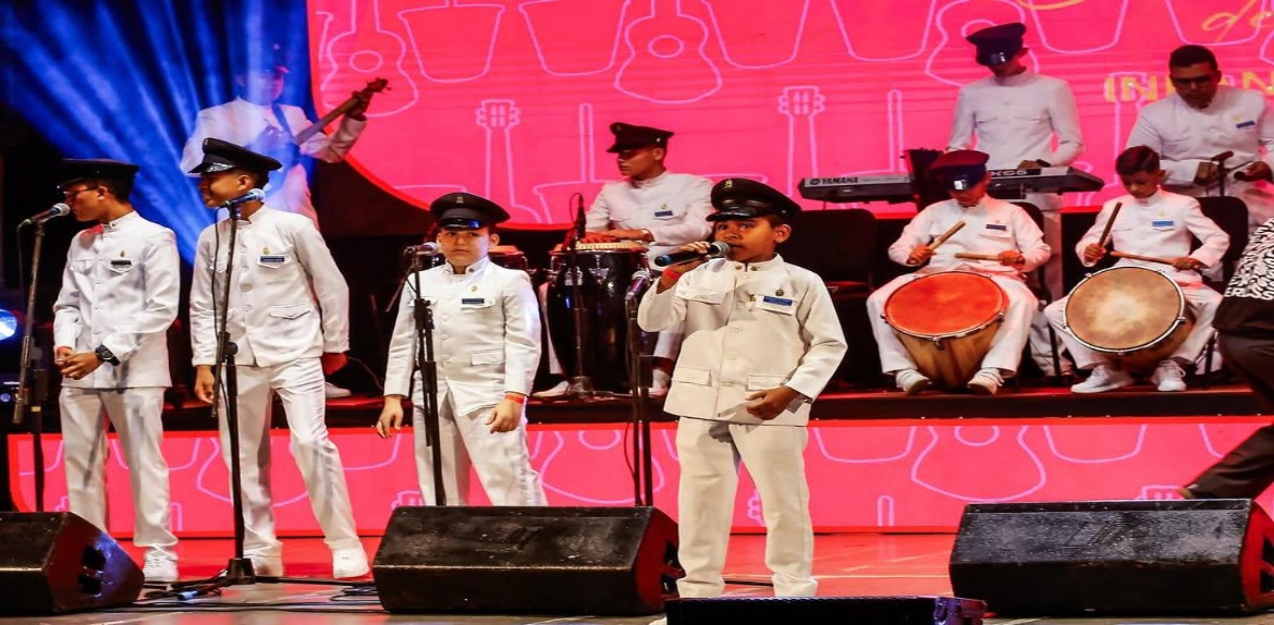La Gaita Joven iluminó el Teatro Baralt en el Primer Aniversario de Gaiteros de Corazón