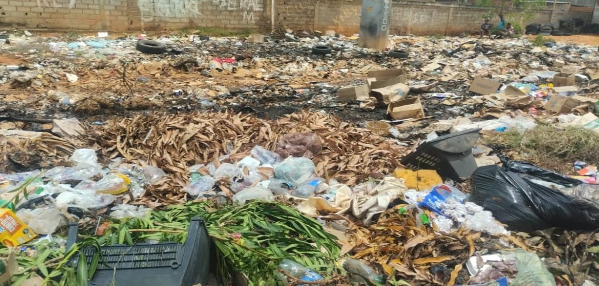 Vecinos de Cuatricentenario y la C-3 claman por soluciones ante colapso de basura