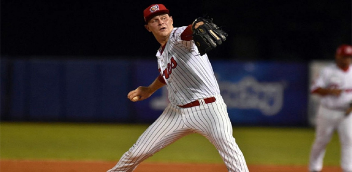 Águilas del Zulia se refuerza con lanzadores