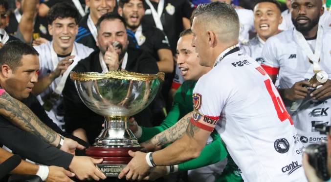 UCV alza el trofeo de la Copa Venezuela 2025