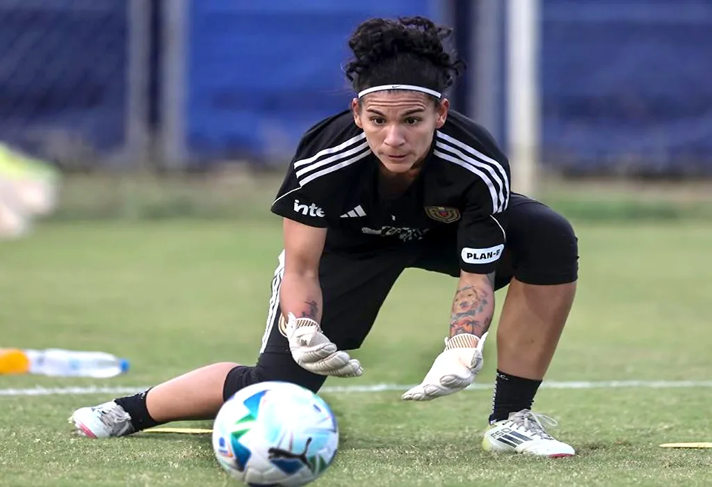 Venezolana Yessica Velásquez, nominada al once ideal femenino de los Premios The Best 2025