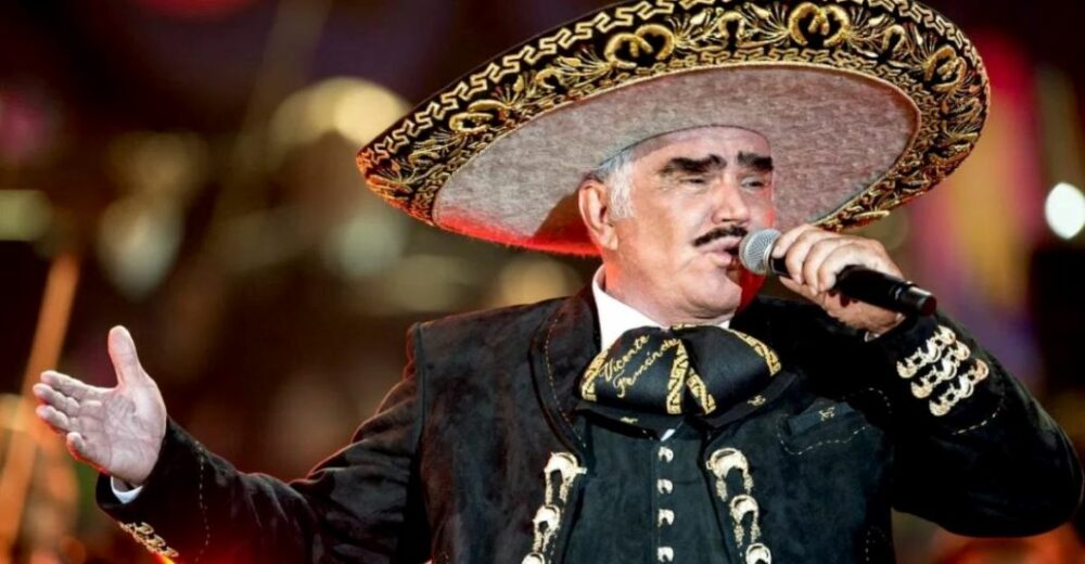 Alejandro Fernández comparte planes de crear un museo en honor a Vicente Fernández