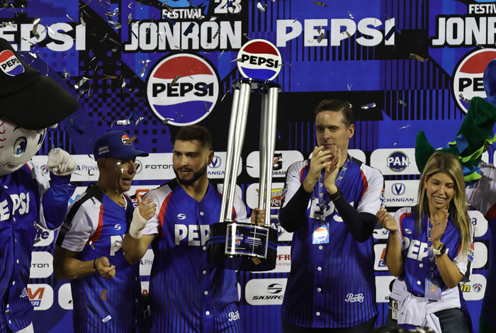 El zuliano Wilyer Abreu gana el Festival del Jonrón y establece marca histórica en Valencia