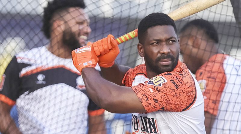 José Pirela inscribe su nombre en la historia de Águilas con 10 postemporadas
