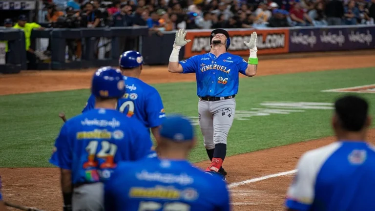 Venezuela certifica su pase a semifinales de la Serie de las Américas tras vencer a Colombia
